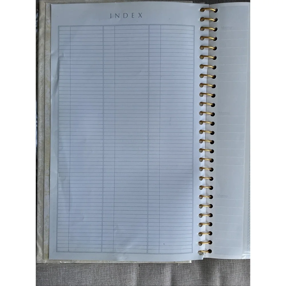 Vintage Pioneer Photo Album 300 Photos Size Up To 4x6 Beige Faux Leather Cover